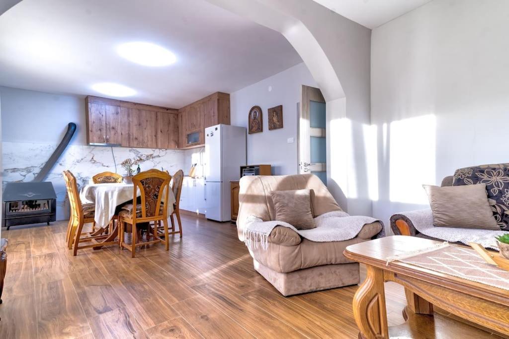 Pavle'S Oasis Villa Virpazar Ngoại thất bức ảnh