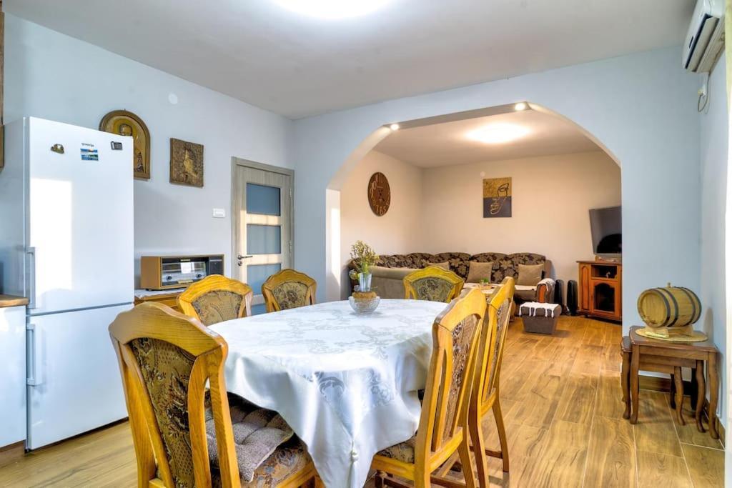 Pavle'S Oasis Villa Virpazar Ngoại thất bức ảnh