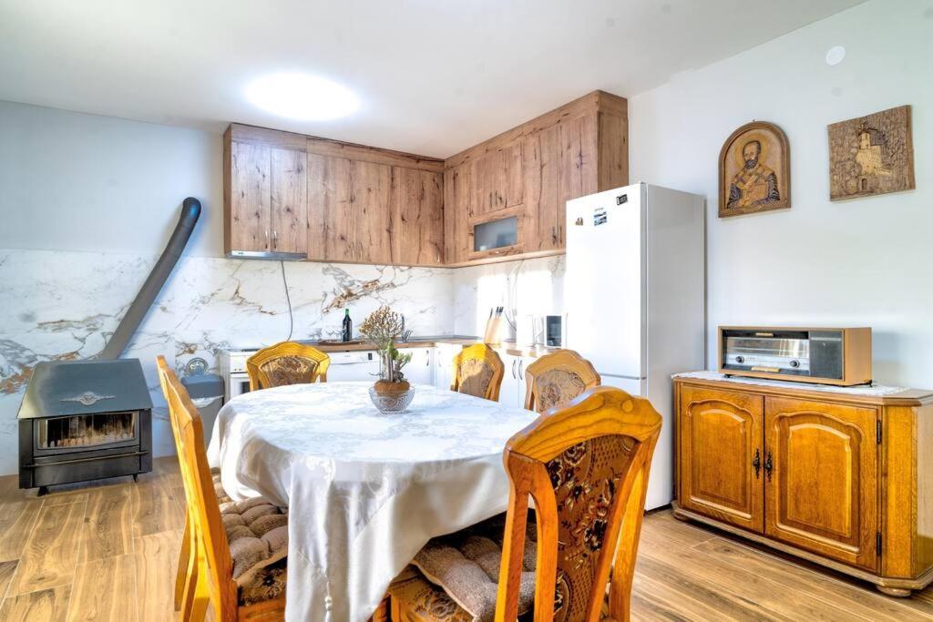 Pavle'S Oasis Villa Virpazar Ngoại thất bức ảnh