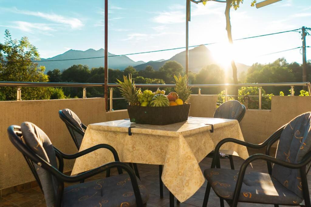Pavle'S Oasis Villa Virpazar Ngoại thất bức ảnh
